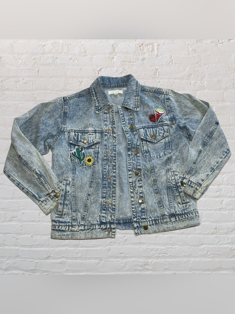 Honey Punch Light Blue Denim ‘Good Vibes’ Graphic Jacket in Women’s Size X-Small